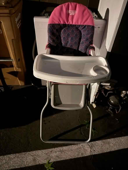 Photo of free Small Cosco high chair & meal tray (1075 Valencia Avenue) #1