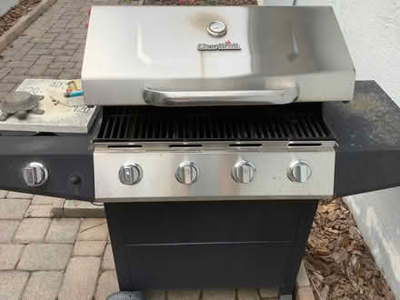 Photo of free gas grill and propane tank (peachtree ave sumter county) #2