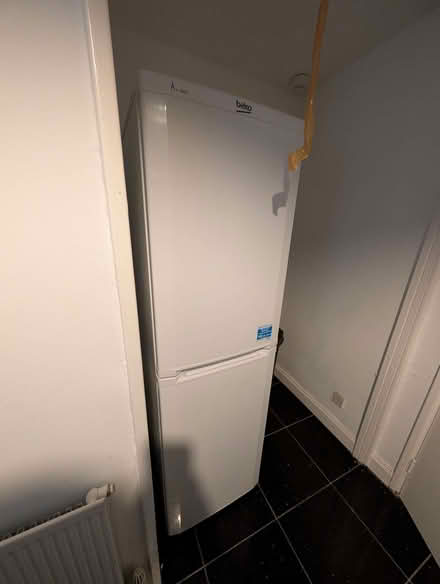 Photo of free White Beko Fridge Freezer - NOT WORKING (Spares/Repair) (Higher Broughton M7) #3