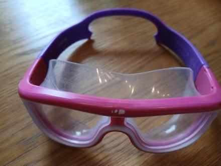 Photo of free Child's swim mask / goggles (Parkhead EH11) #1