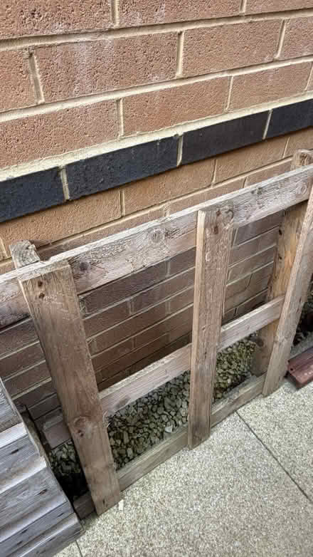 Photo of free Pallets (HD4) #2