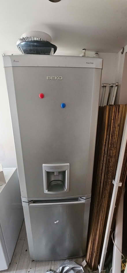Photo of free Fridge freezer (Elstree WD6) #1
