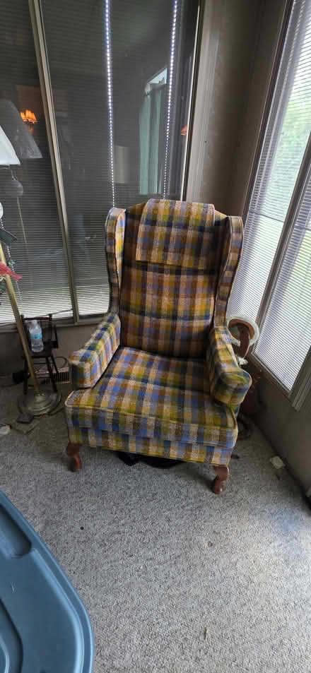 Photo of free Farmhouse-style livingroom furnitur (Liverpool) #4