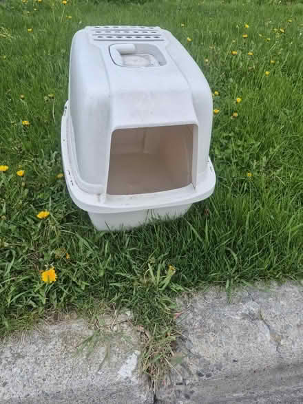 Photo of free Covered cat litterbox (Scarborough Southwest) #1