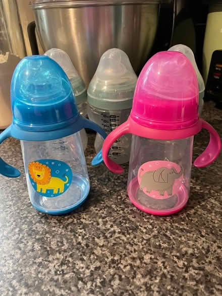 Photo of free 5 baby bottles (DH6) #2