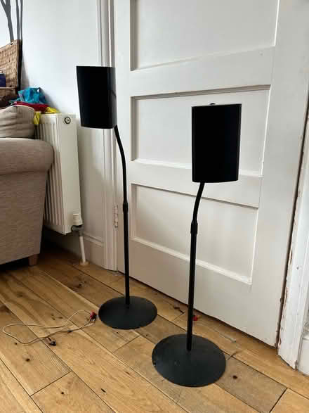 Photo of free Small speaker with stand (Earlsfield SW18) #1