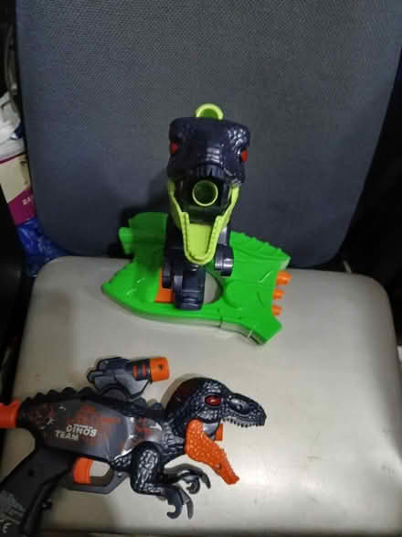 Photo of free Toys and stuff (E7 forest Gate) #4