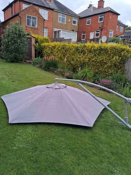 Photo of free Cantilever parasol (Hempshill Vale NG6) #1