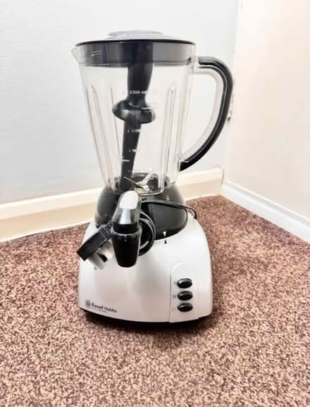 Photo of free Russell Hobbs Smoothie Maker (SM1) (Sutton SM1) #1