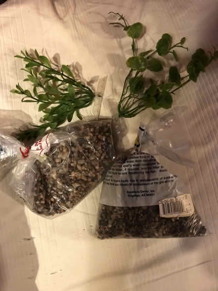 Photo of free Fishbowl Gravel & Artificial Plants (Santa Clara (Benton/San Tomas)) #1
