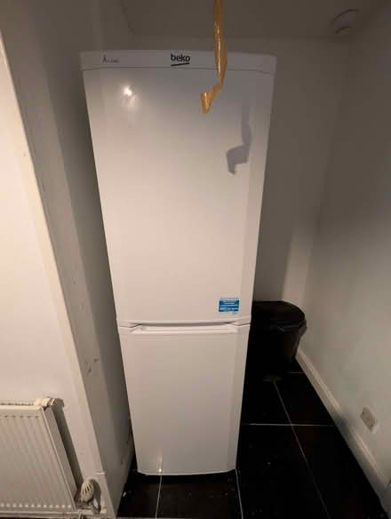Photo of free White Beko Fridge Freezer - NOT WORKING (Spares/Repair) (Higher Broughton M7) #1
