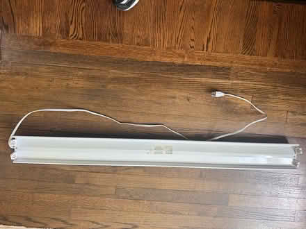Photo of free 4’ fluorescent fixture (Chappaqua) #1