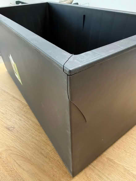 Photo of free Elho long planter on wheels (new but damaged corners) (Barnes SW13) #2