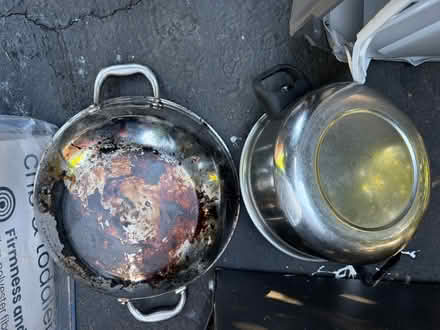 Photo of free Two double-handled cooking pots (1075 Valencia Avenue) #3