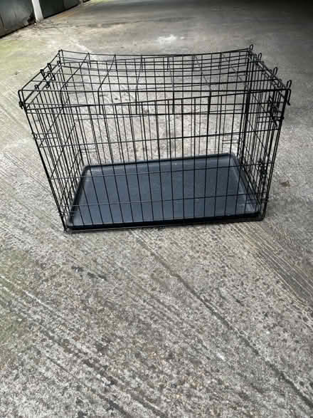 Photo of free Dog crate medium (Elephant & Castle SE17) #1