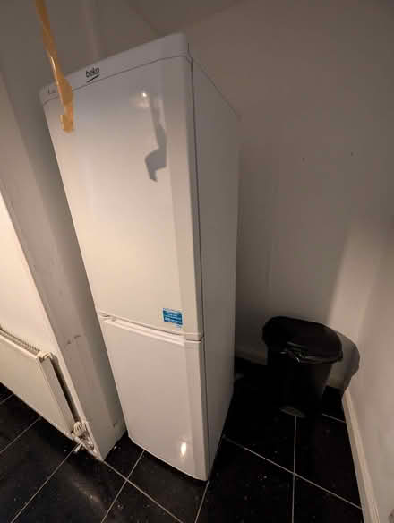 Photo of free White Beko Fridge Freezer - NOT WORKING (Spares/Repair) (Higher Broughton M7) #2