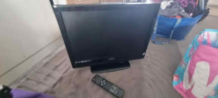 Photo of free TV on stand (LE6, Groby) #1