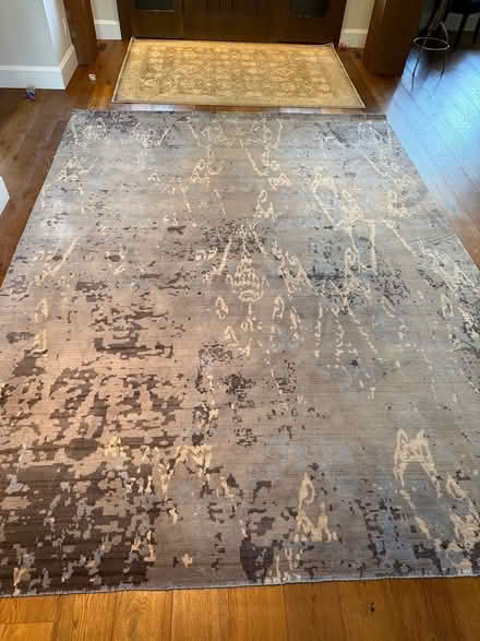Photo of free 9’x12’ high quality wool area rug (South Langley ( 8th & 200th)) #1
