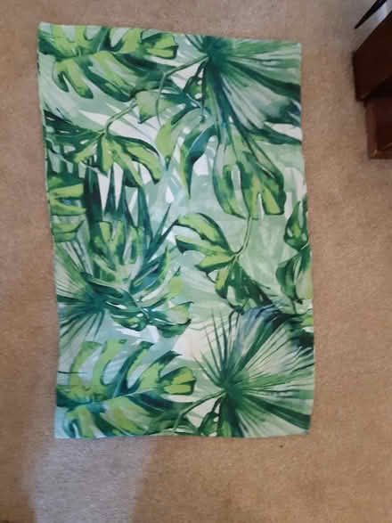 Photo of free 2 Leaf pattern single duvet covers each with 1 pillowcase (Clapham MK41) #1