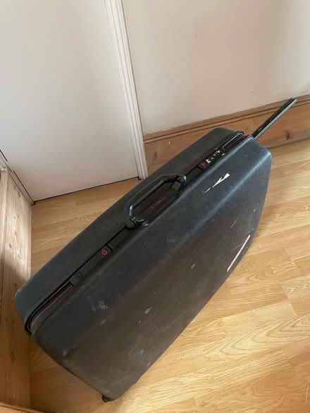Photo of free Samsonite suitcase from the 1980s (Hanwell W13) #4