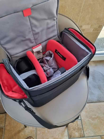 Photo of free Camera case (Runwell SS11) #1