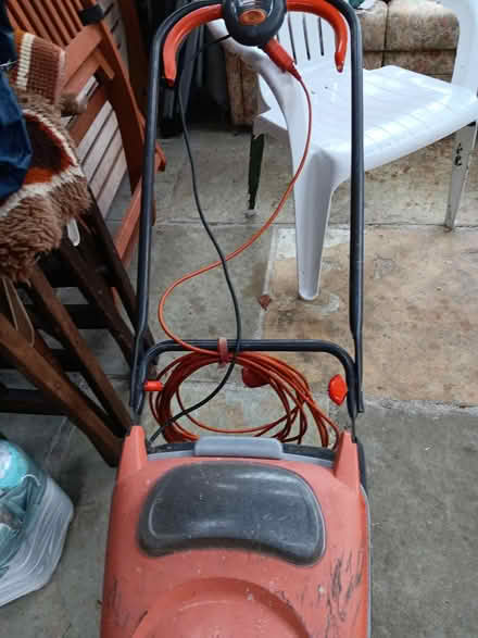 Photo of free Flymo electric lawnmower (Rathmines/Ranelagh) #4