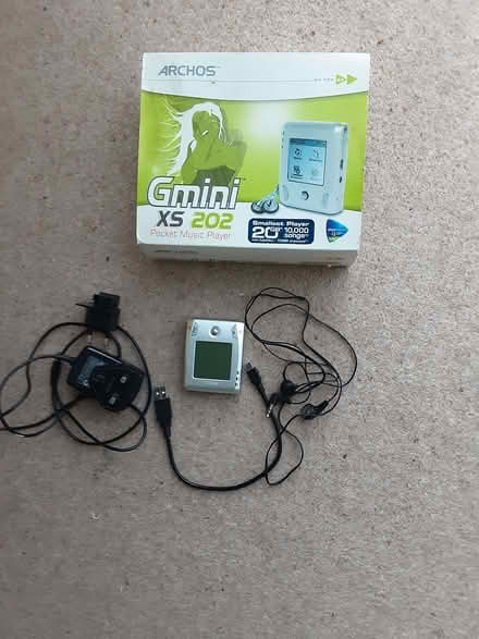 Photo of free Vintage compact portable MP3 player (Emmbrook RG41) #1