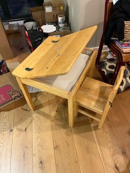 Photo of free Kids Desk (tottenham N15) #2