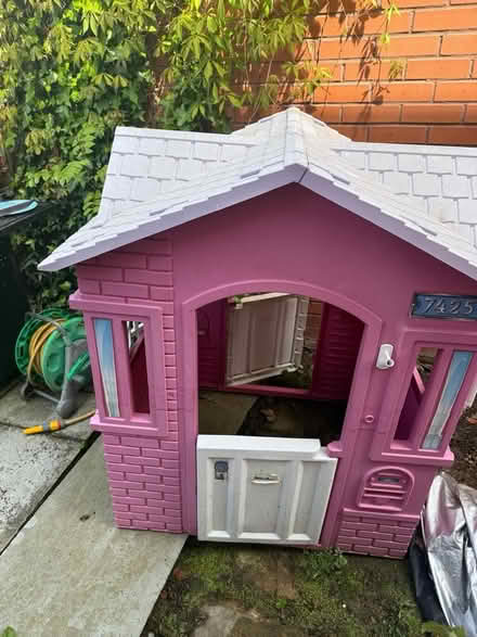 Photo of free Wendy house (Higher Penwortham PR1) #1