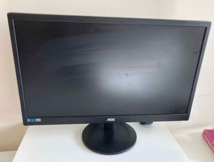 Photo of free Monitor, keyboard, mouse and speakers. (Seaside BN23) #2