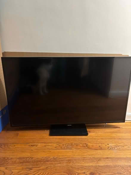 Photo of free Samsung TV (Arlington community center) #1