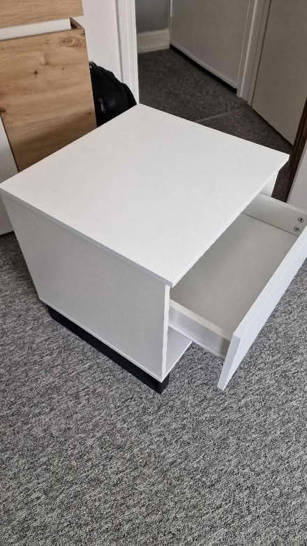 Photo of free Coffee table 43x43 (Ludlow SY8) #2