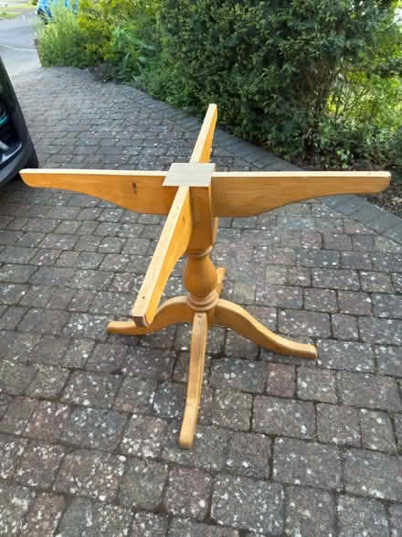Photo of free Round Table (Welwyn, AL6) #3