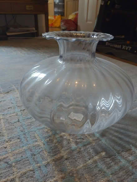Photo of free Glass vase (Earley RG6) #1