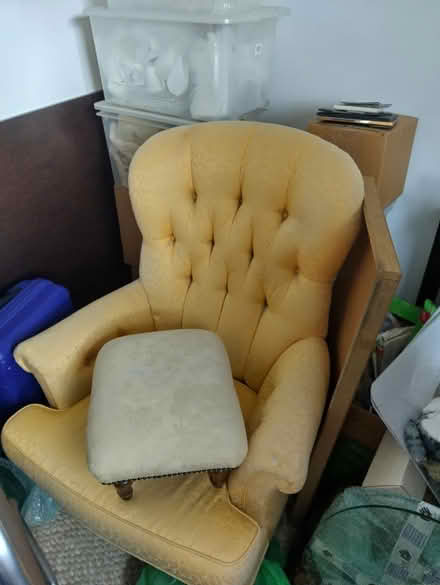 Photo of free Comfy chair (Dorking. RH43) #2