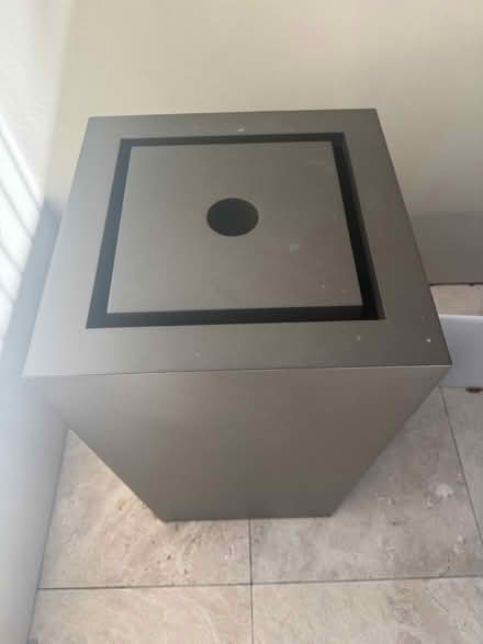 Photo of free RH outdoor fountain (West Menlo Park) #1
