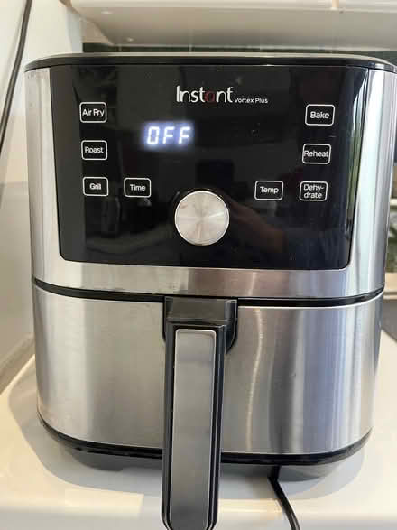 Photo of free Instant Vortex Plus Airfryer (Cold Harbour OX1) #2