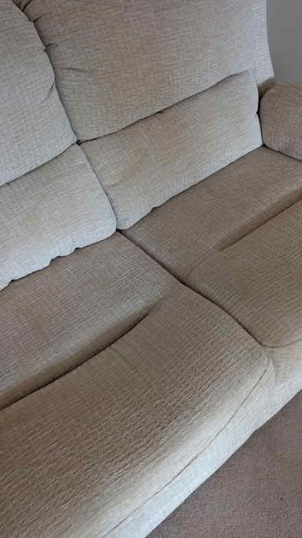 Photo of free 2 seater sofa (South Abingdon Oxfordshire) #4