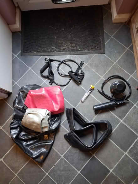 Photo of free Yoga Balls (DE24 Alvaston) #1