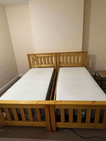 Photo of free 2 single beds (Sneinton NG2) #1