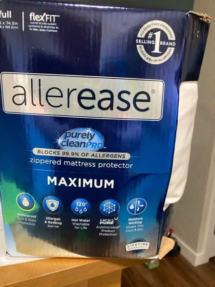 Photo of free Full/Double Mattress Protector (Delridge West Seattle) #1