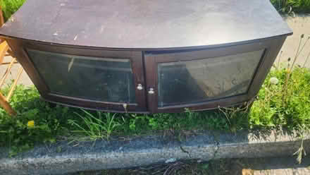 Photo of free Curb alert (8 Bruce St St Catharines) #2