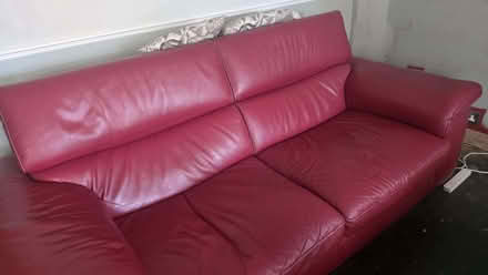 Photo of free 2 & 3 seater settee (Hullbridge SS5) #2