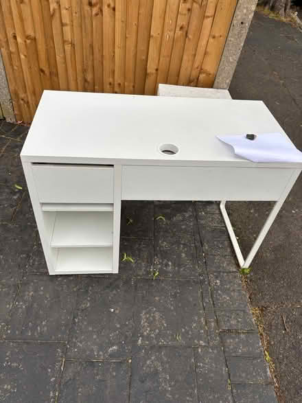 Photo of free Desk (Beckenham) #1