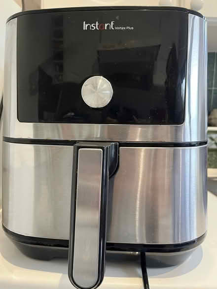 Photo of free Instant Vortex Plus Airfryer (Cold Harbour OX1) #1