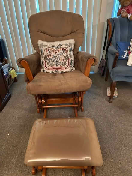 Photo of free glider rocking chair -clean (Hayward California) #4