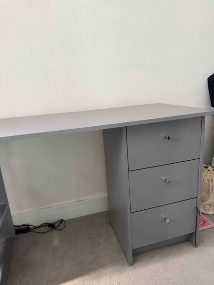 Photo of free Grey desk (Kt19 8tl) #2