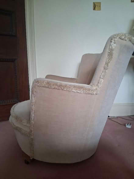 Photo of free Occasional chair (Avon Dassett CV47) #2