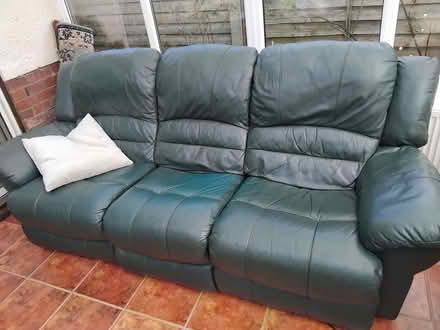 Photo of free Green electric reclining sofa (Ringwood BH24) #1