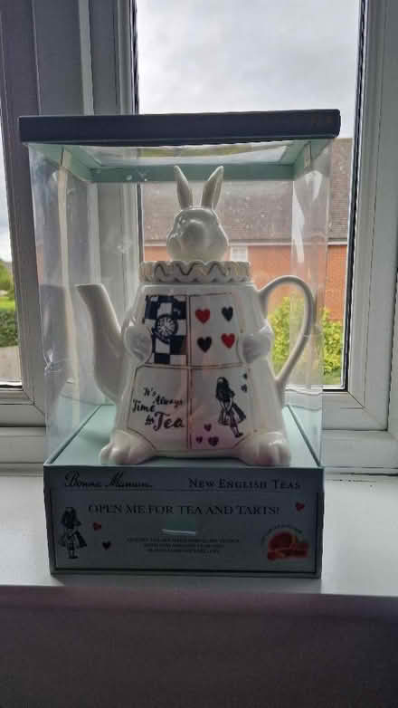 Photo of free Alice in Wonderland Teapot (Shinfield RG2) #2